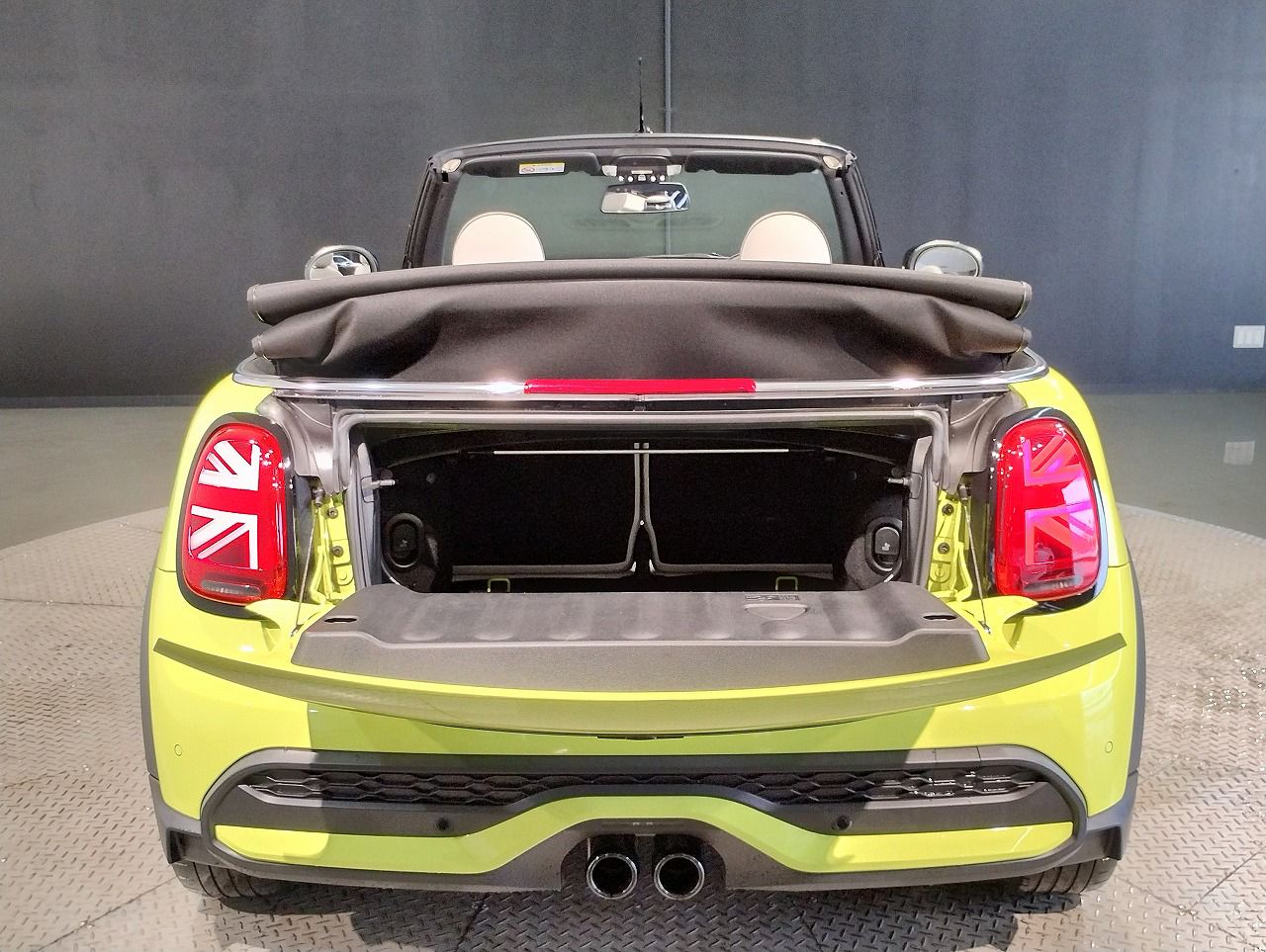 MINI Cooper S Convertible RHD