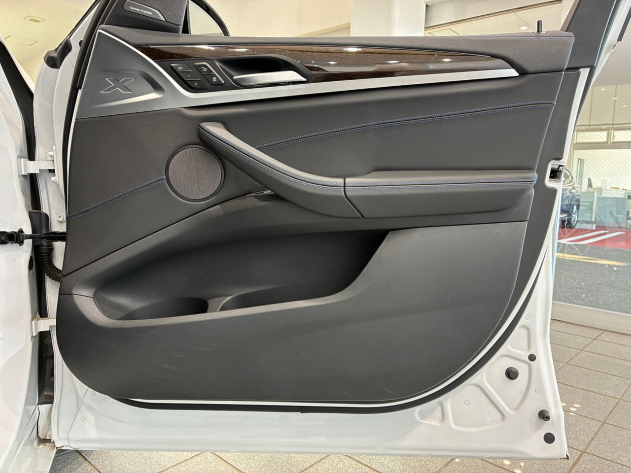 G01 X3 M40i RHD LCI ZA