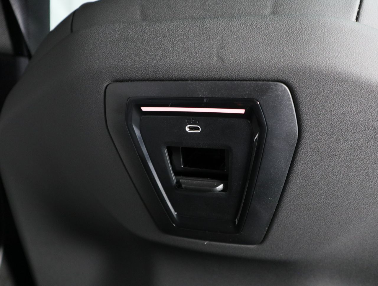 BMW i5 eDrive40 M Sport RHD