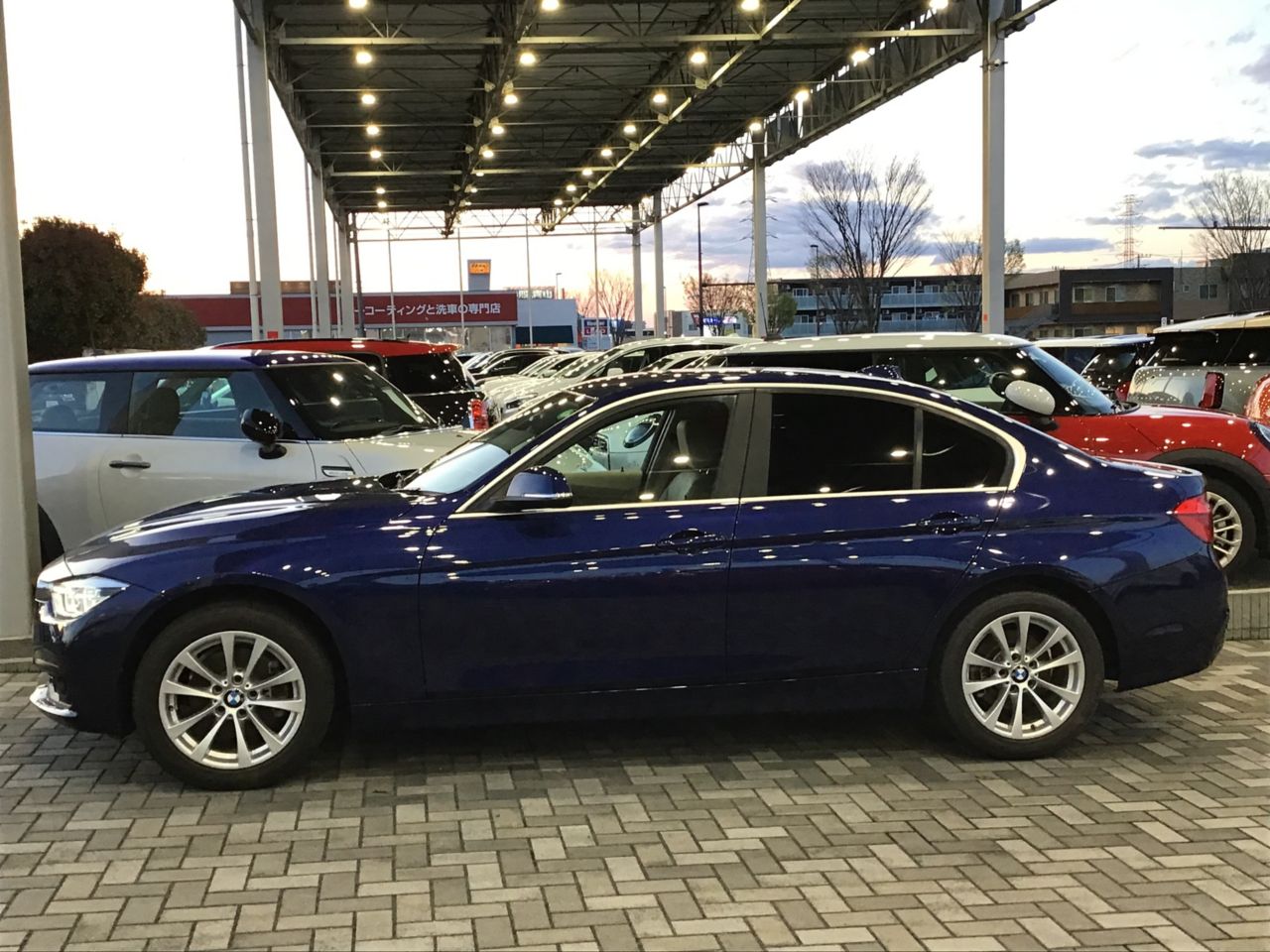 318I SEDAN RHD