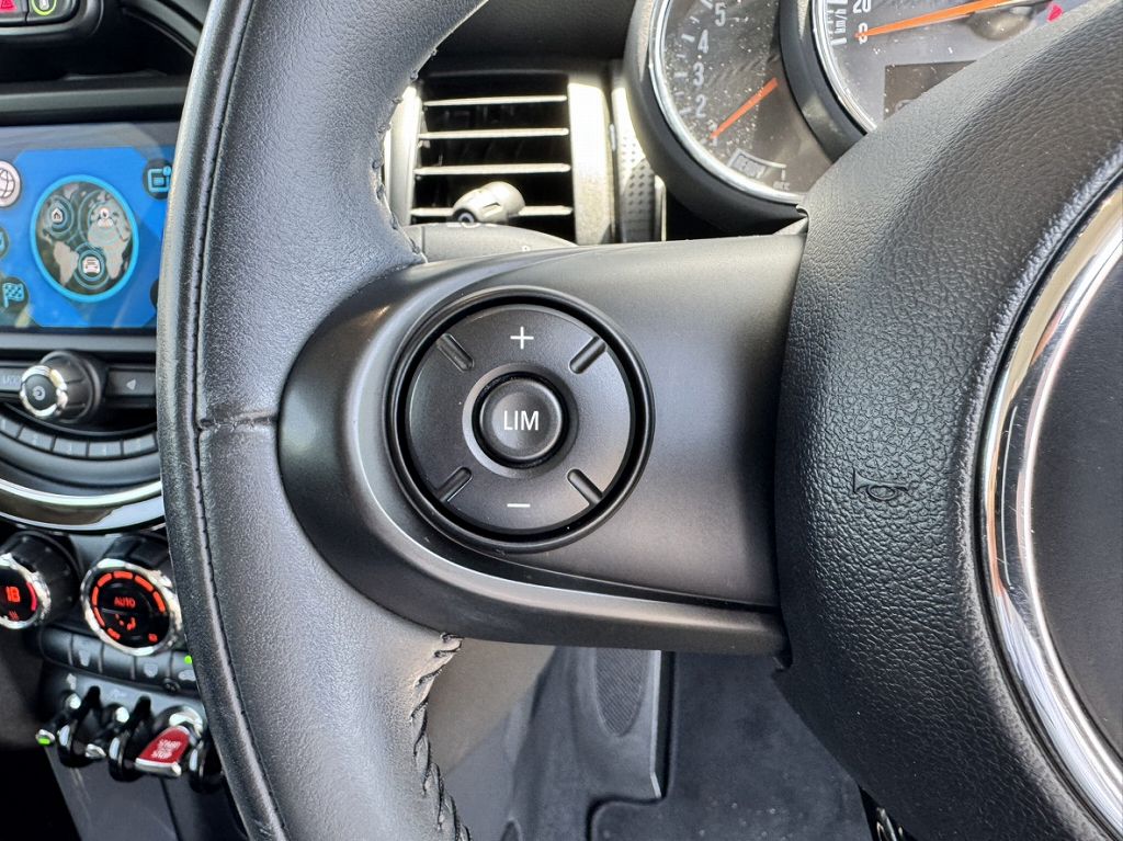 F56 COOPER D (AT)