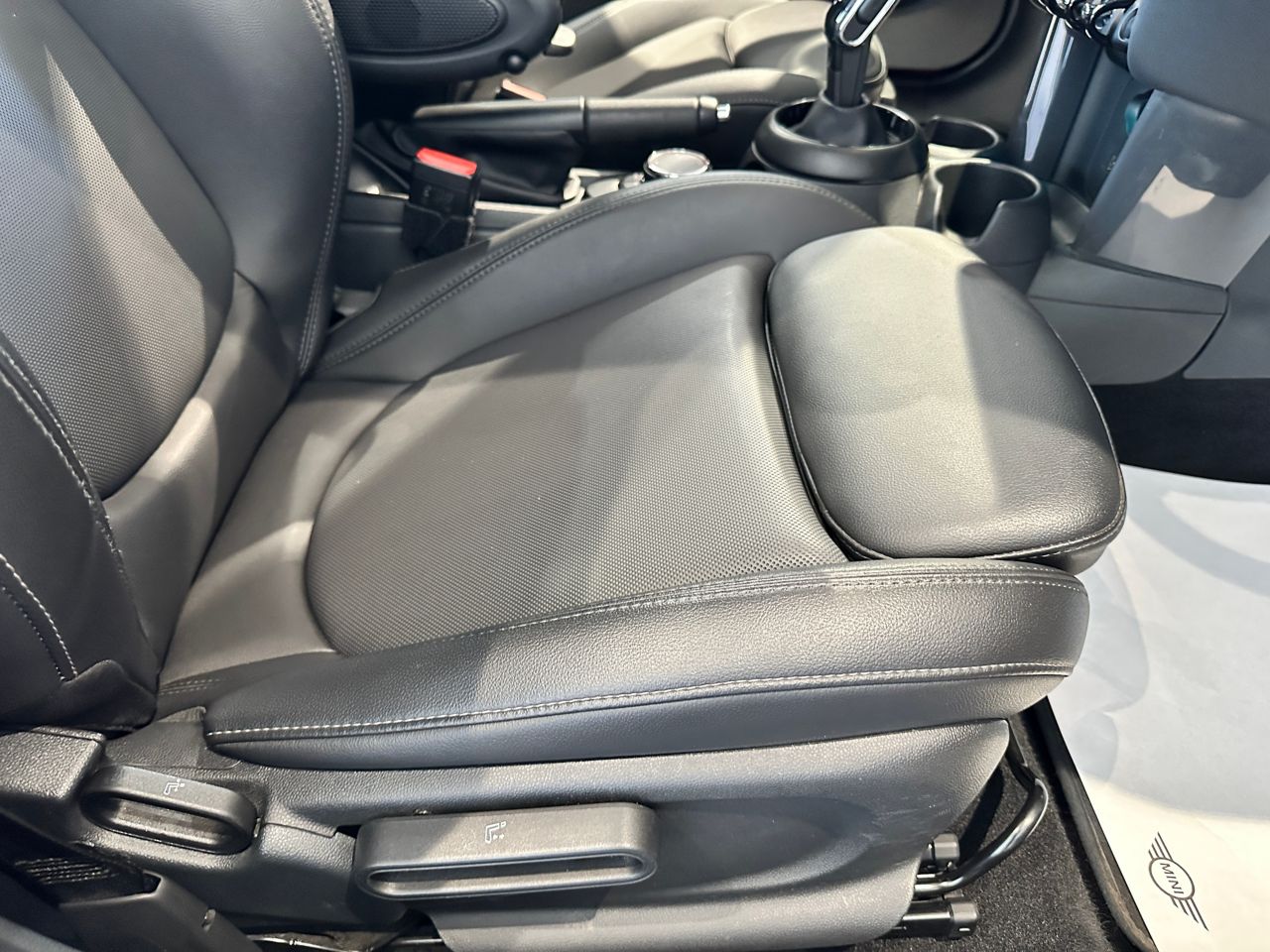 F55 MINI Cooper 5-Door Hatch LCI