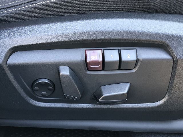 X2 M35i xDrive RHD