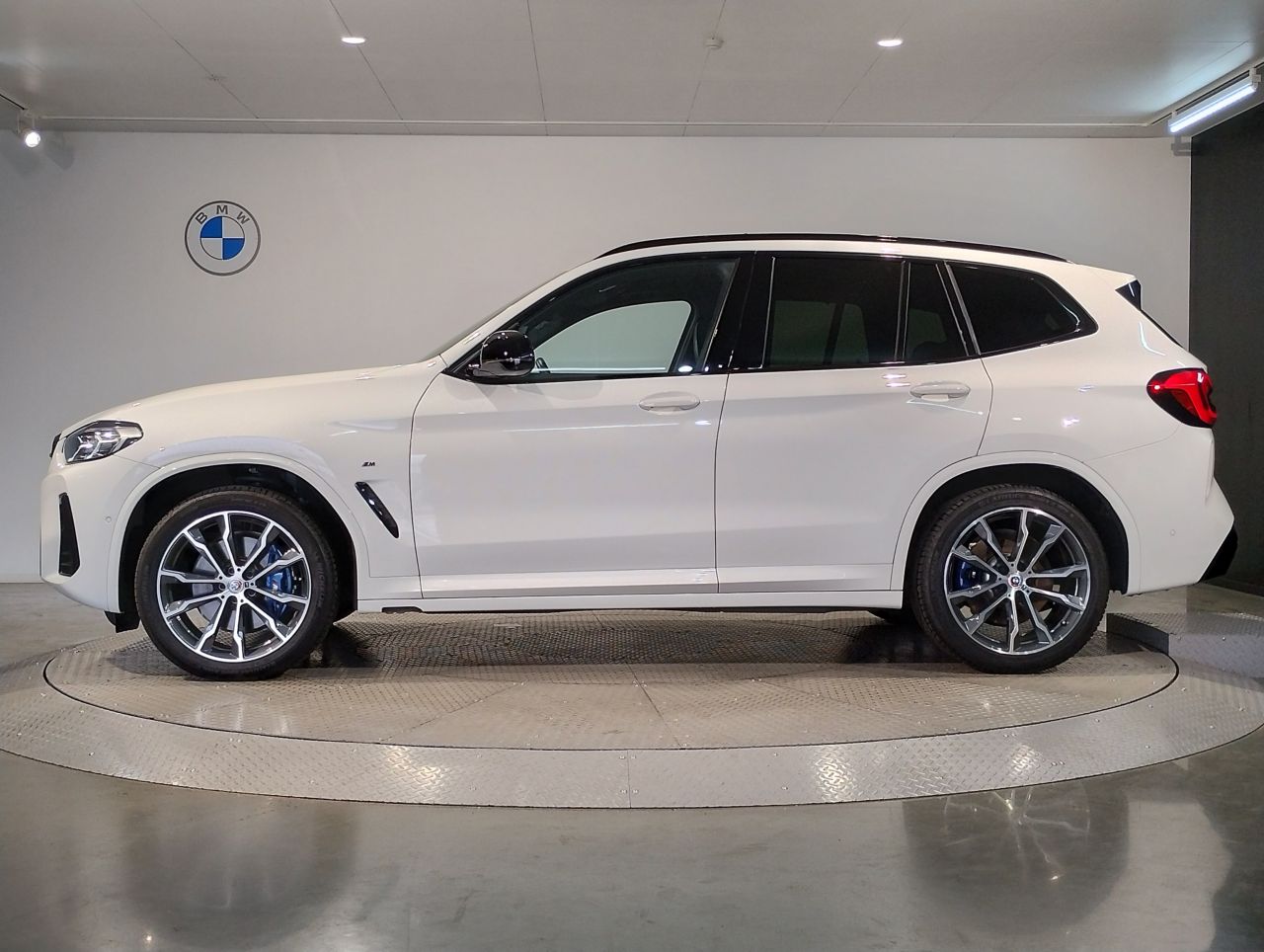 G01 X3 M40i RHD LCI ZA