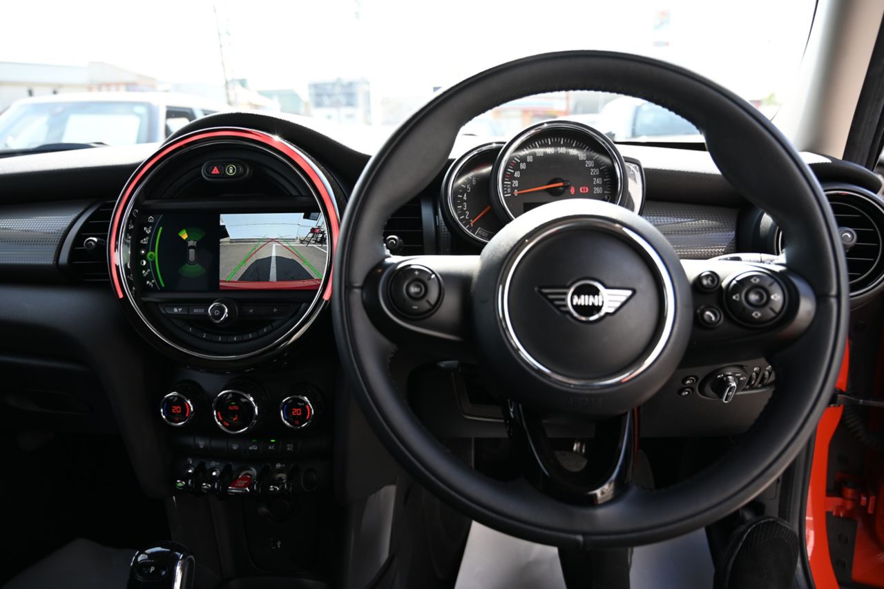 F55 MINI Cooper 5-Door Hatch LCI