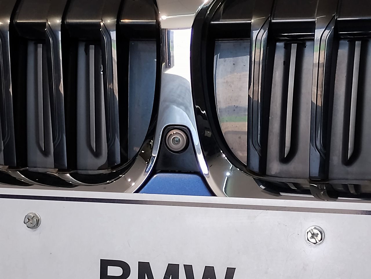G21 320i RHD