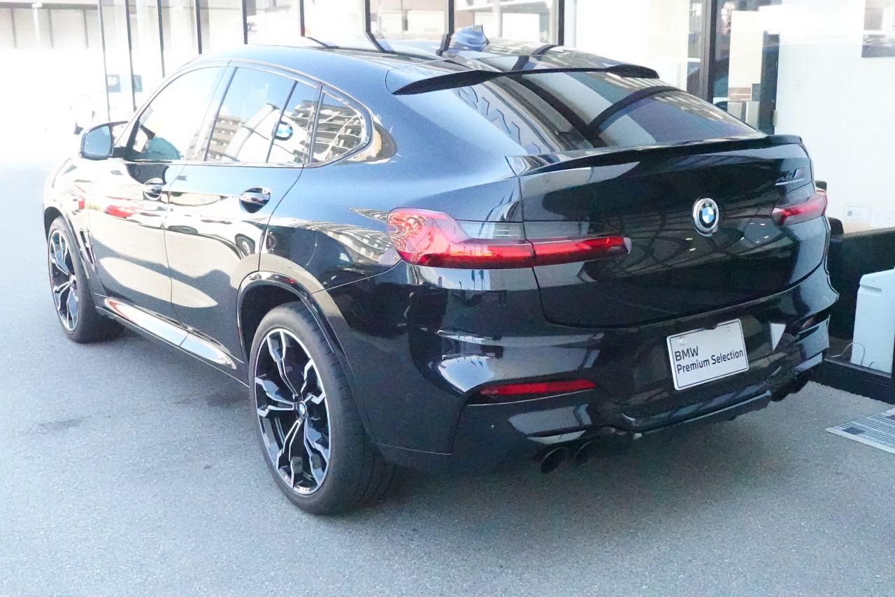 X4 M RHD