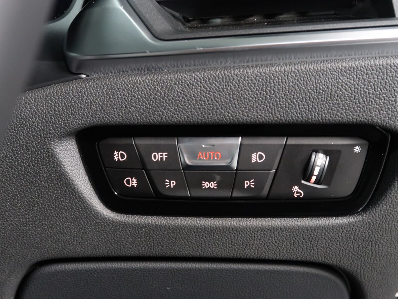 G20 330e Saloon RHD MX