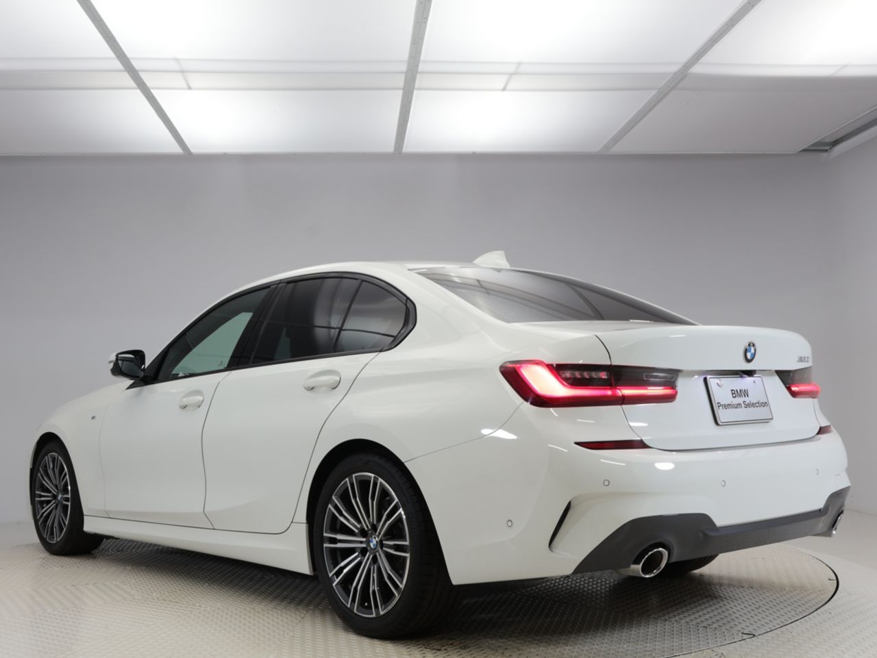 G20 320i Saloon RHD MX