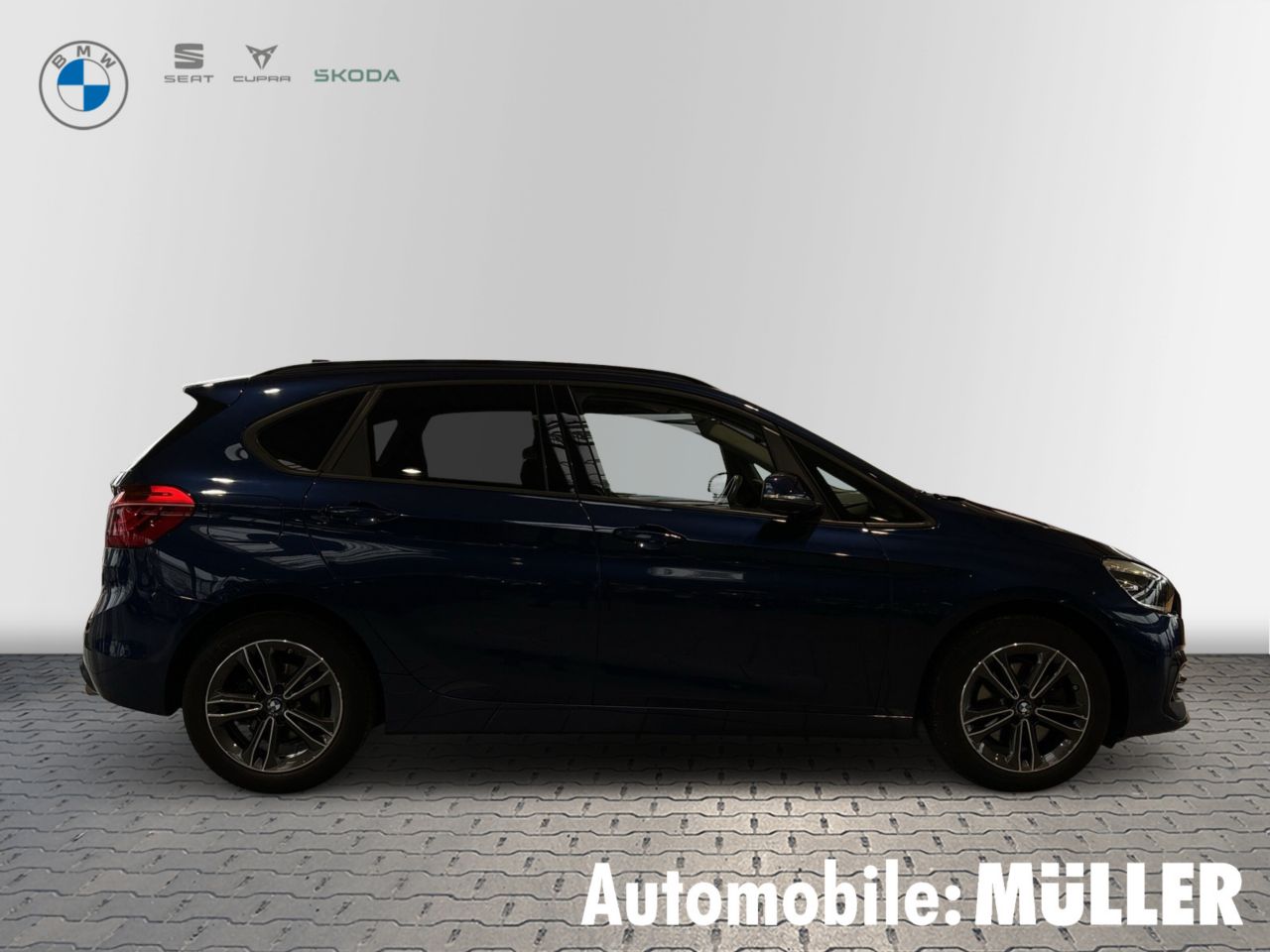 BMW 218