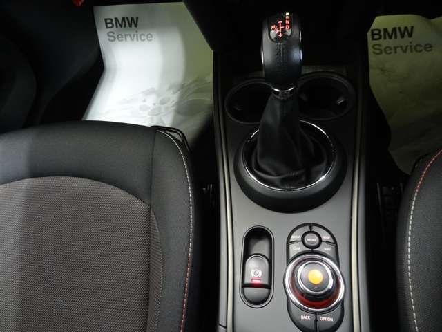 MINI CROSSOVER COOPER D