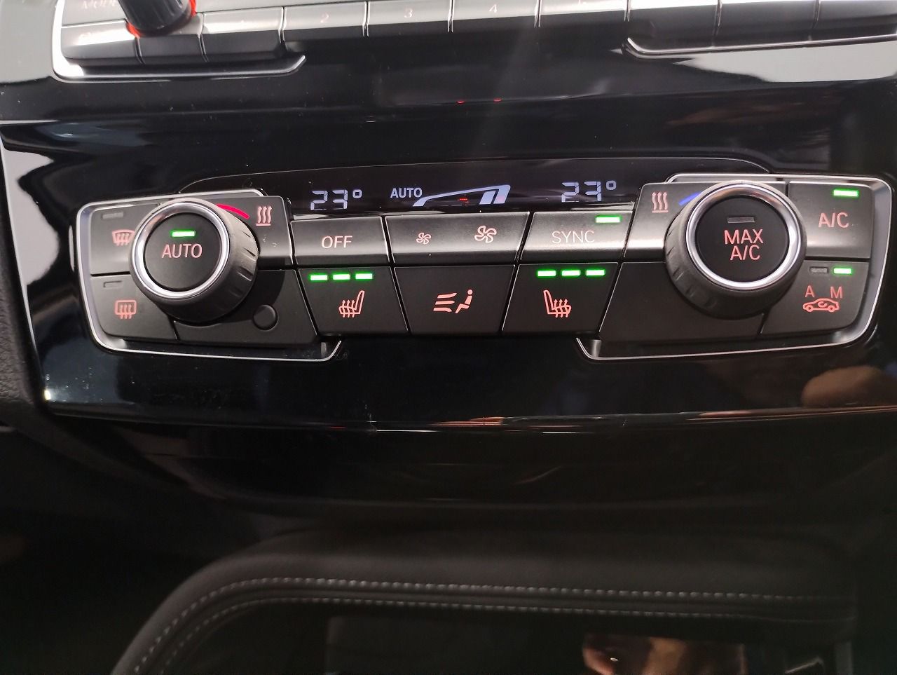 X1 sDrive18i RHD