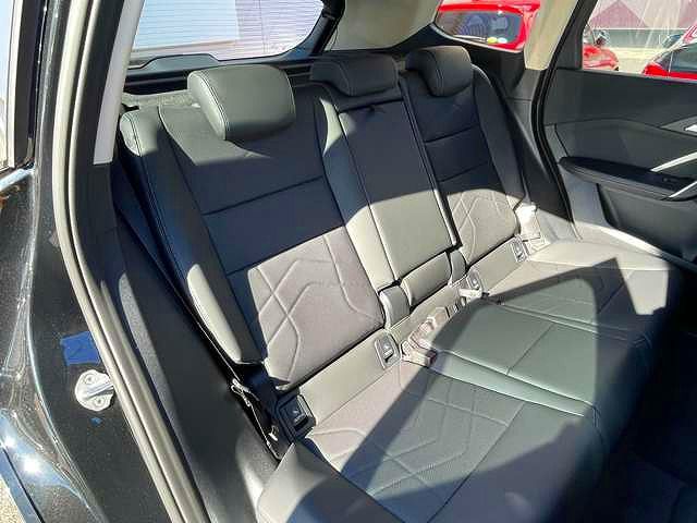 U11 iX1 xDrive30