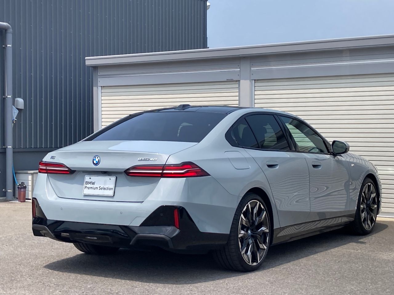 BMW i5 eDrive40 Sedan RHD