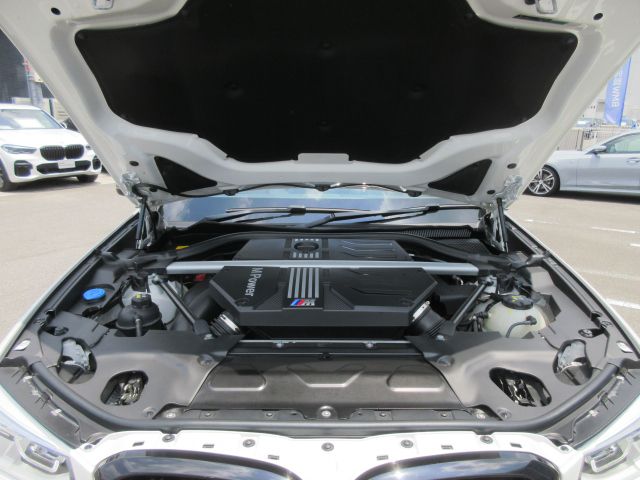 X4 M RHD