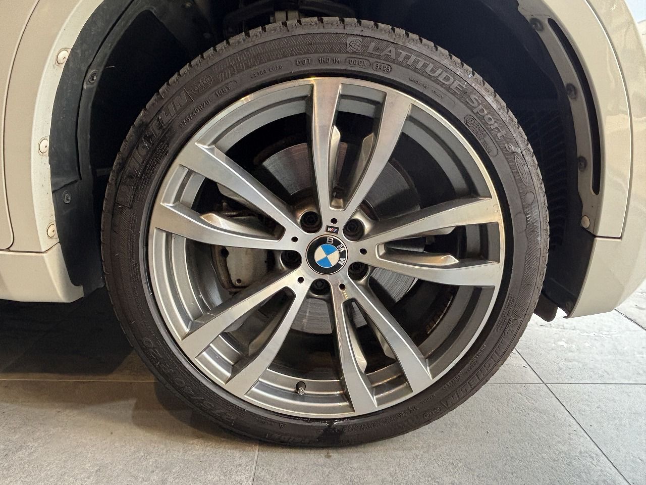 X6 XDRIVE 50I RHD