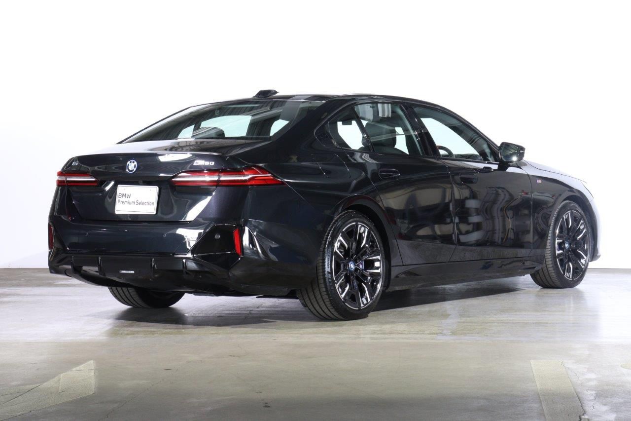 BMW i5 M60 xDrive Sedan RHD