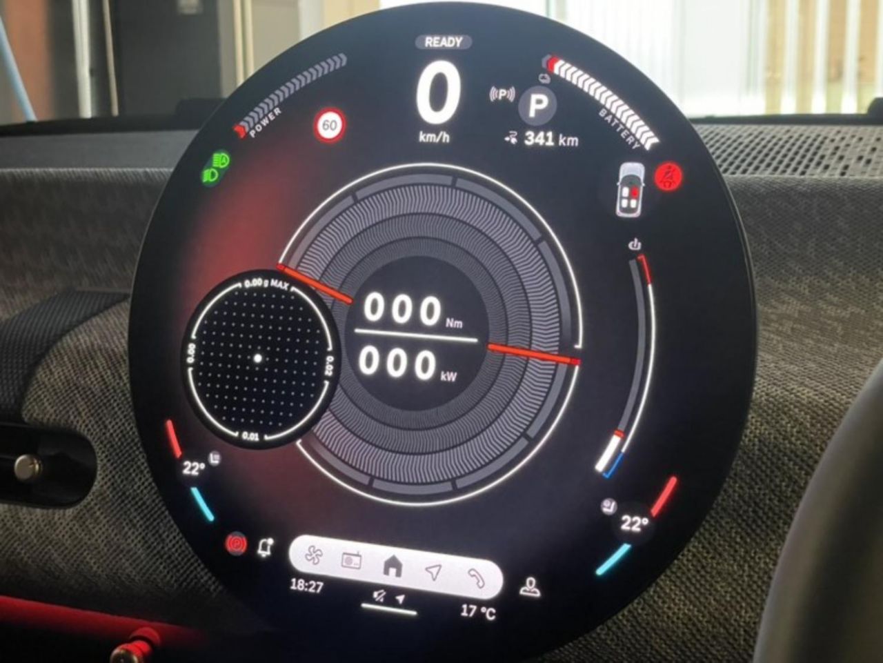 J01 MINI Cooper SE