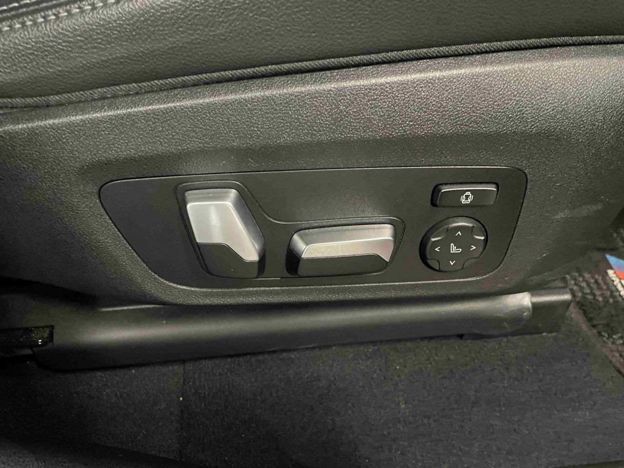 X4 xDrive20d RHD