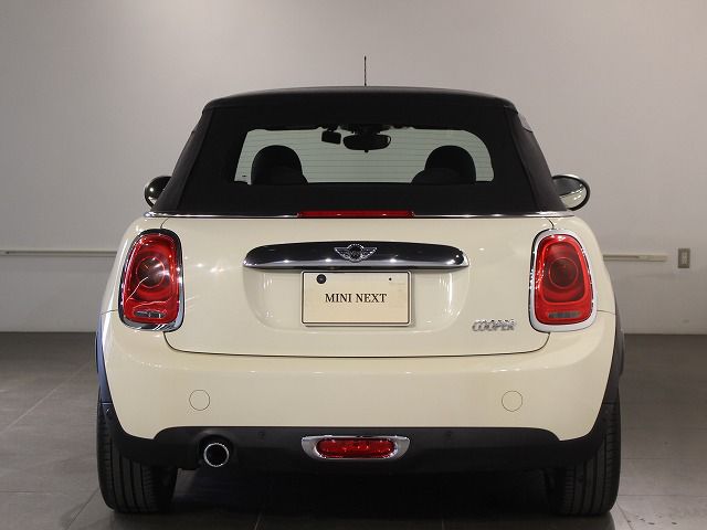 MINI CONVERTIBLE COOPER