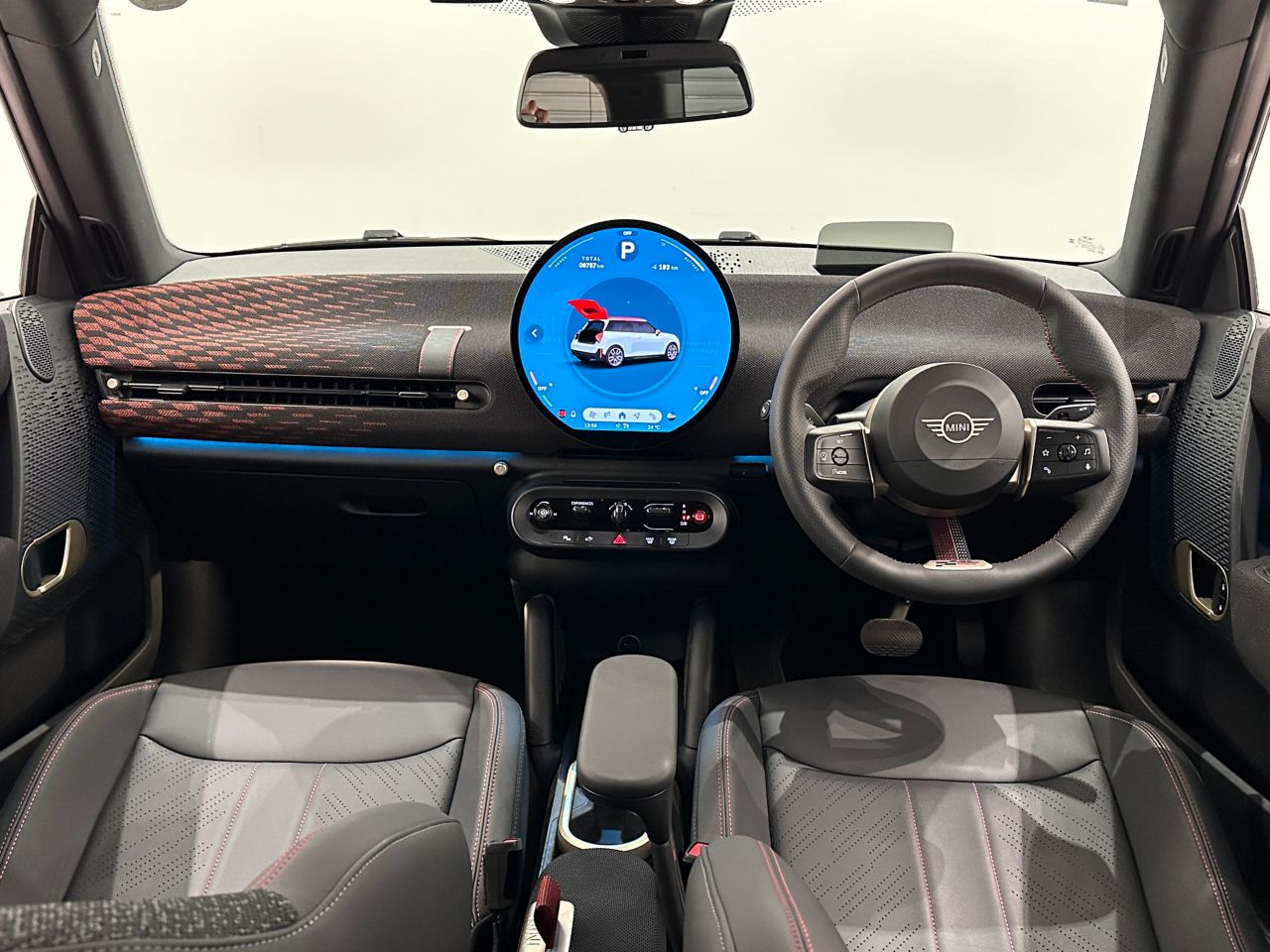 J01 MINI Cooper SE