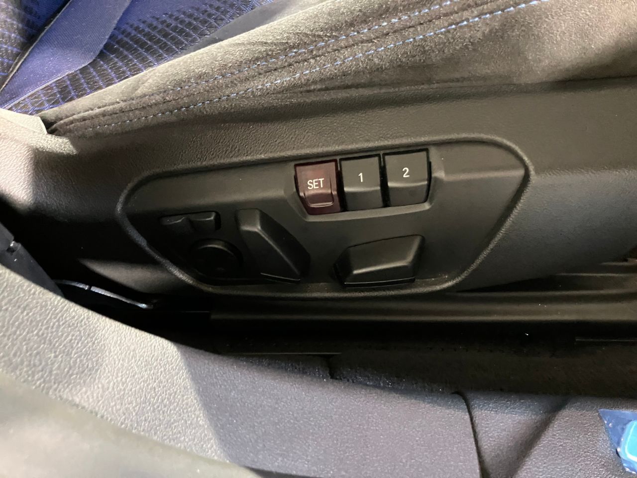 F4* **35i xDrive **** ***** B48 2.0i