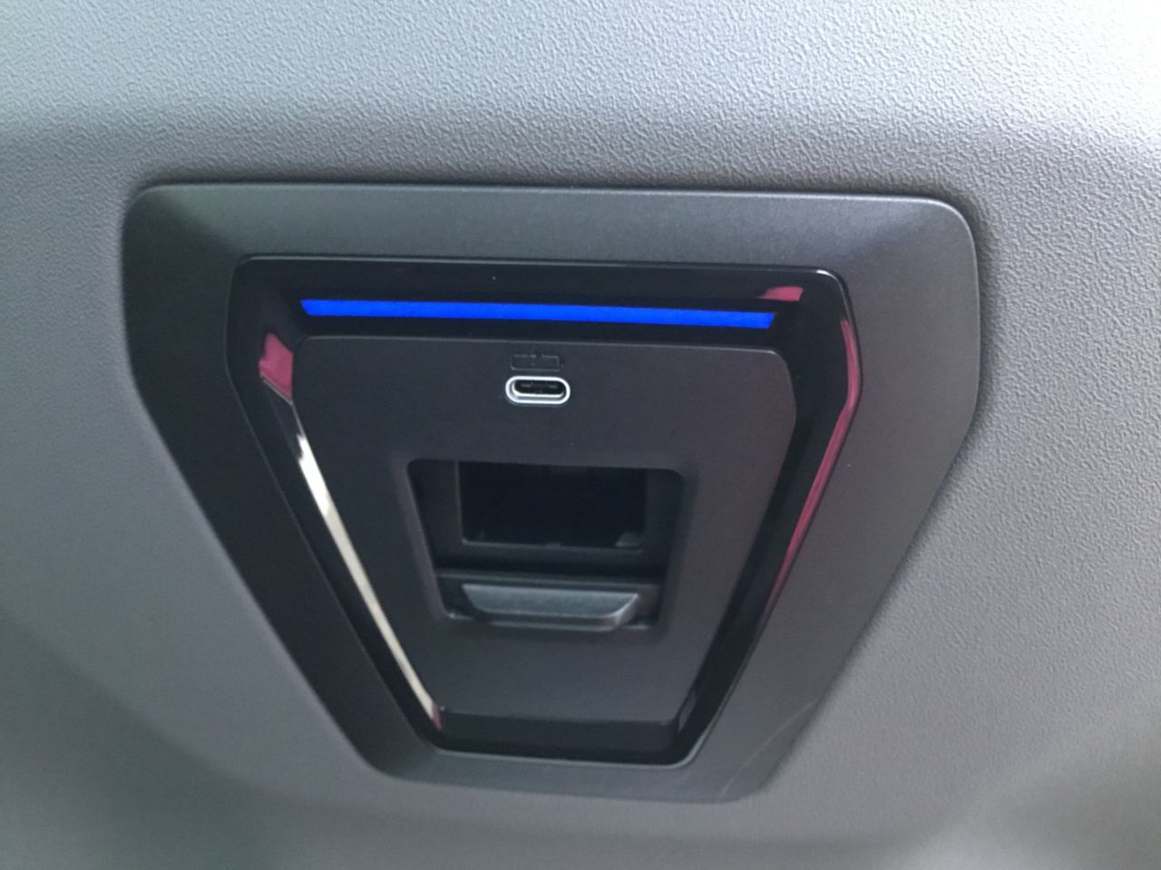BMW i5 eDrive40 Sedan RHD