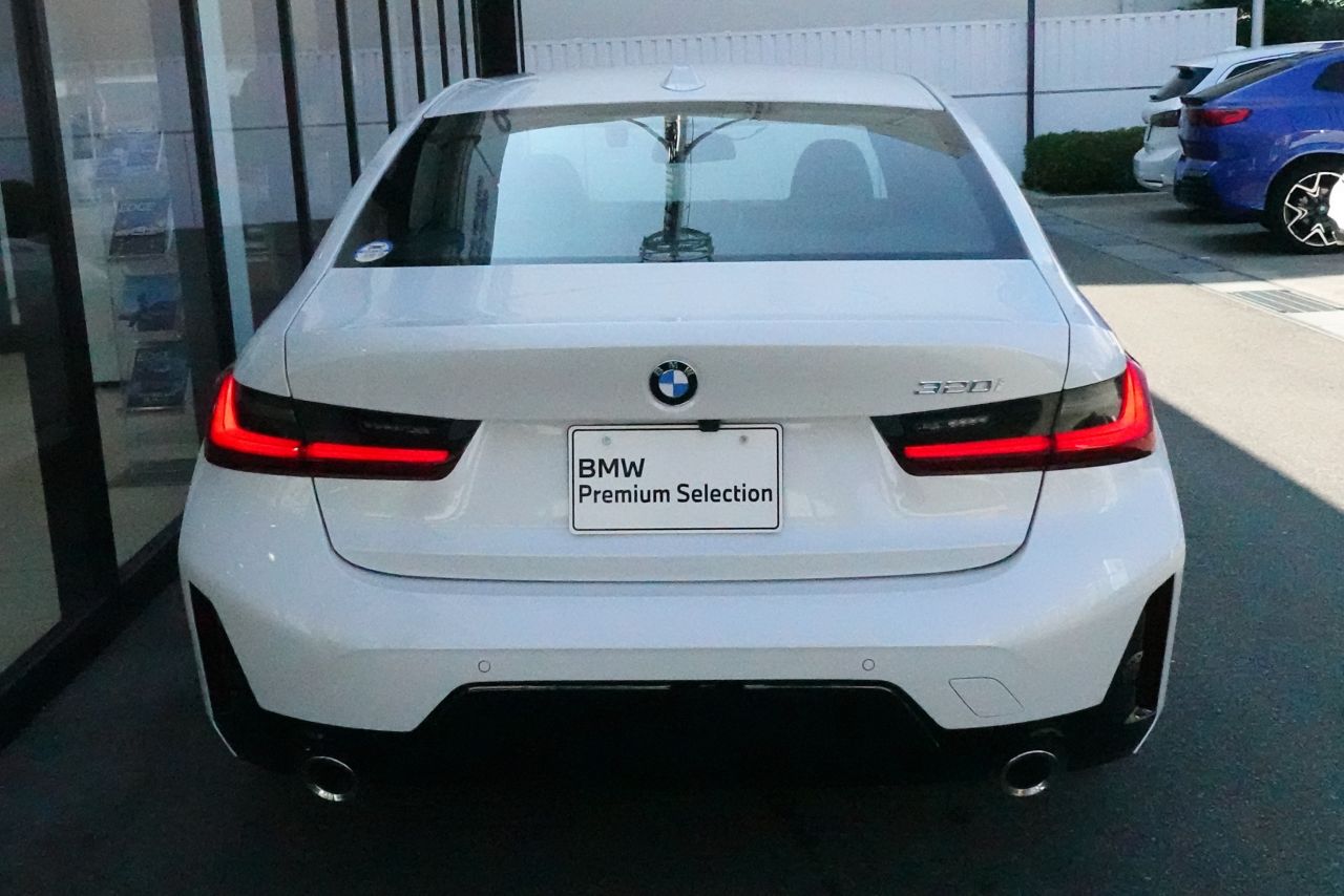 G20 320i Saloon LCI RHD MX