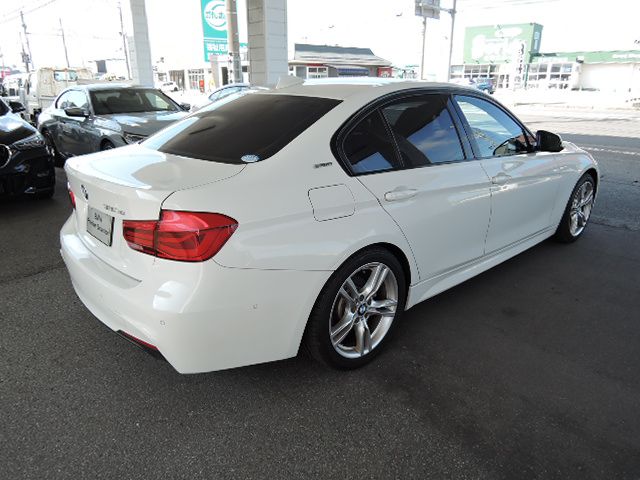 330E IPERFORMANCE SEDAN RHD