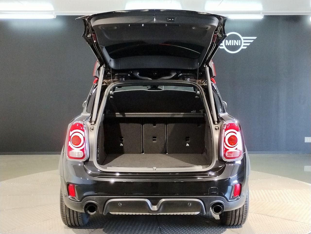 MINI CROSSOVER JCW