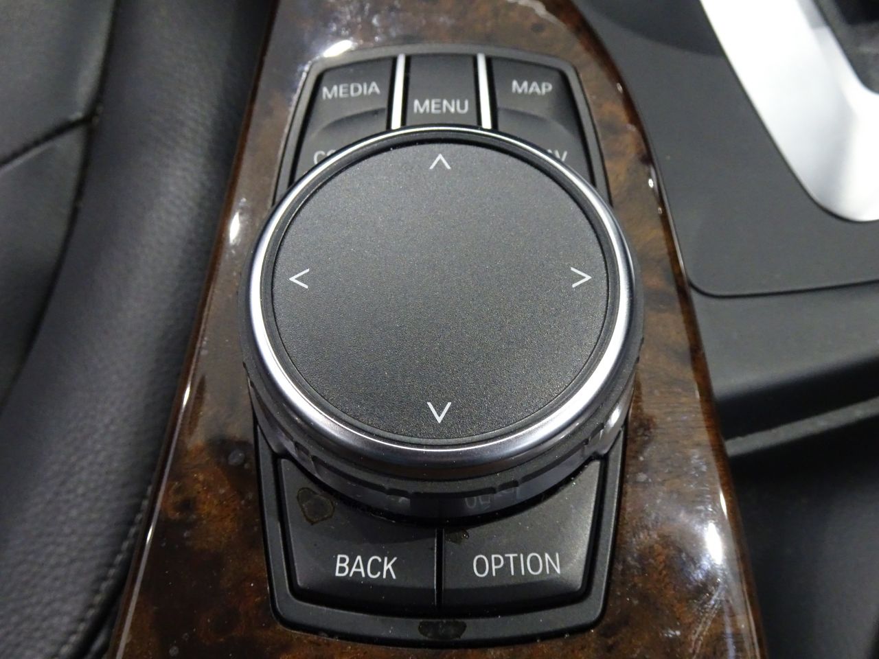320D SEDAN RHD