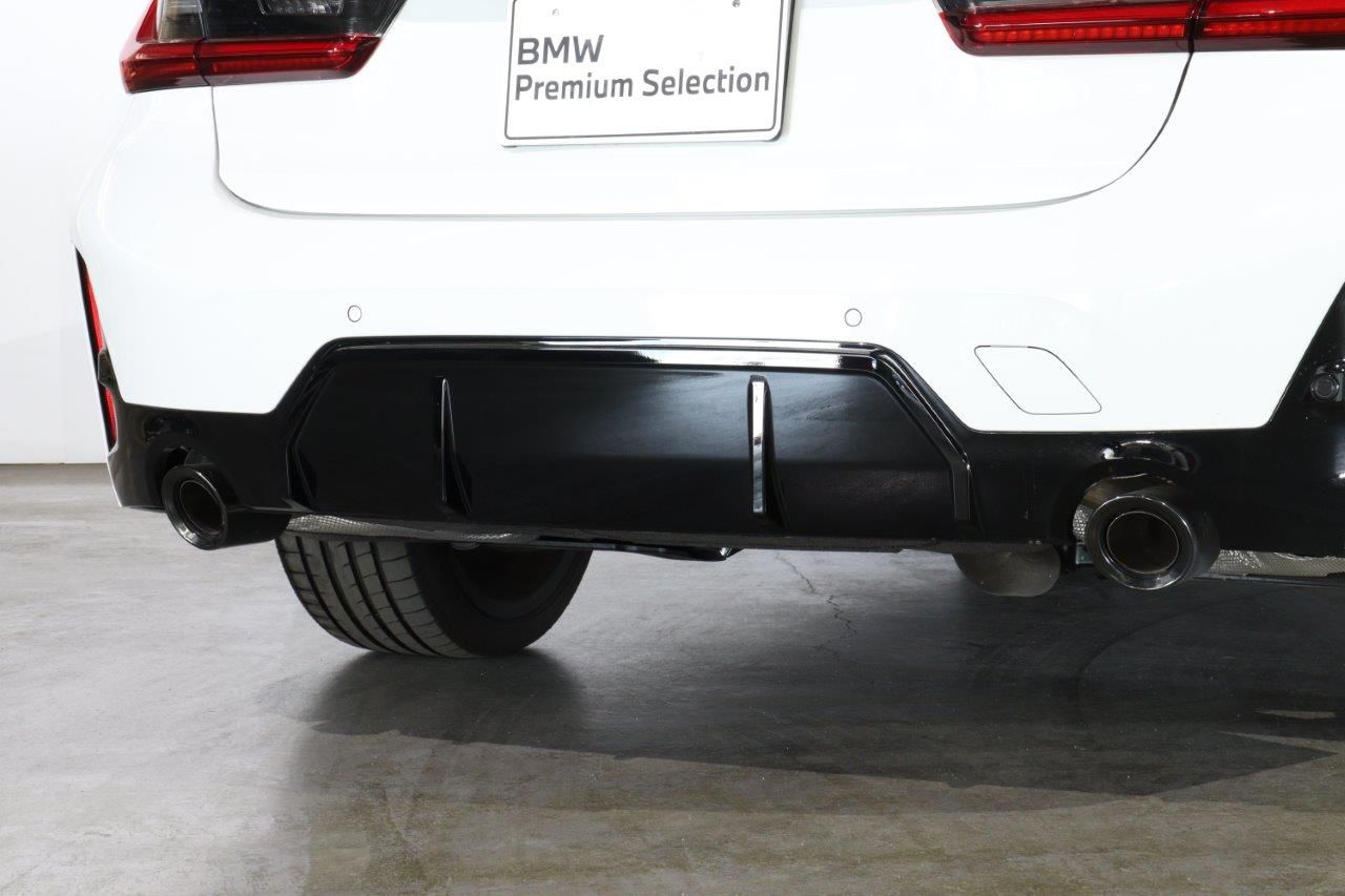 320d xDrive Berline RHD