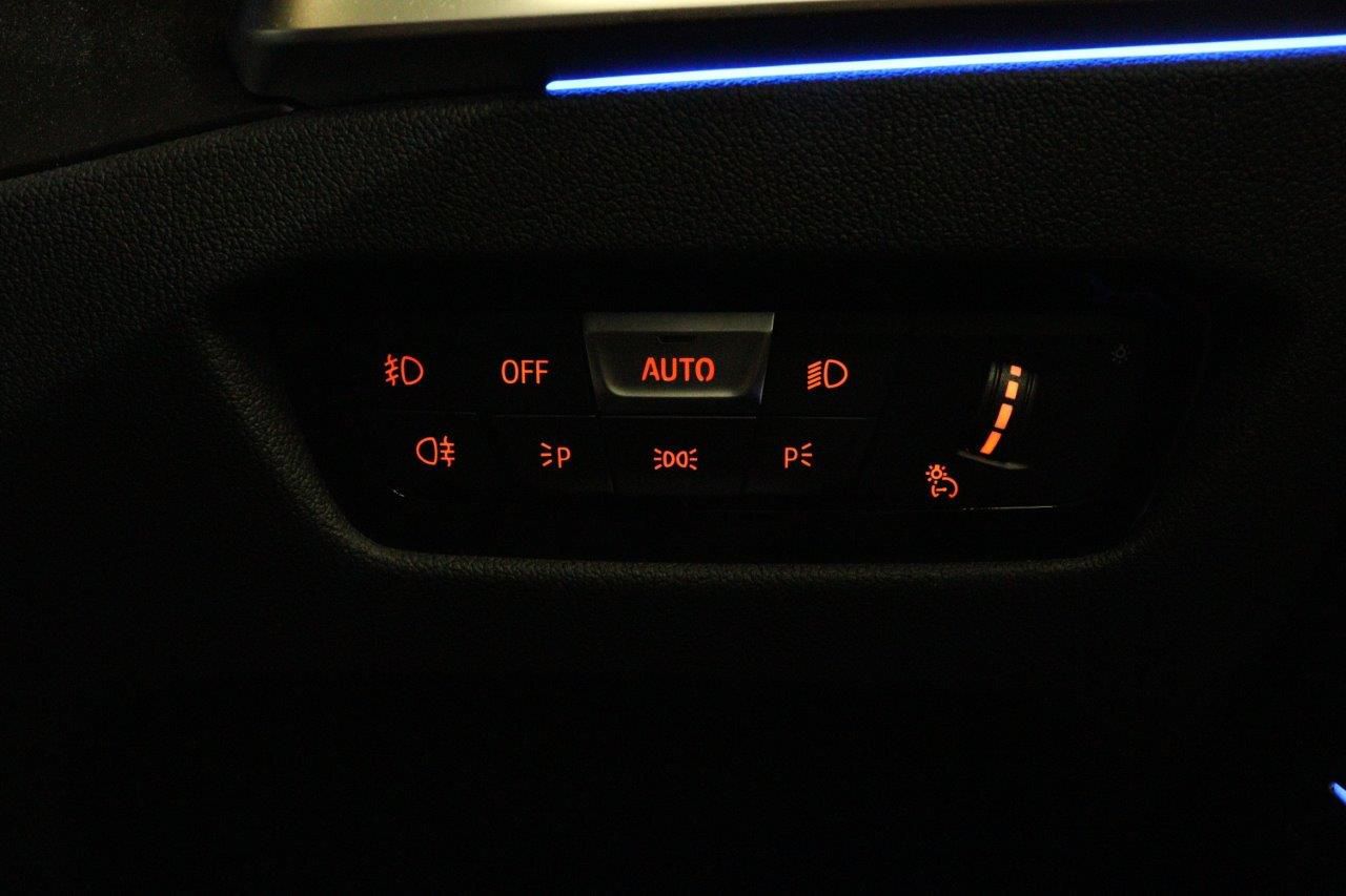 G21 318i Touring