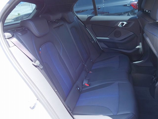 F40 118d Sports Hatch 5-door B47 2.0d
