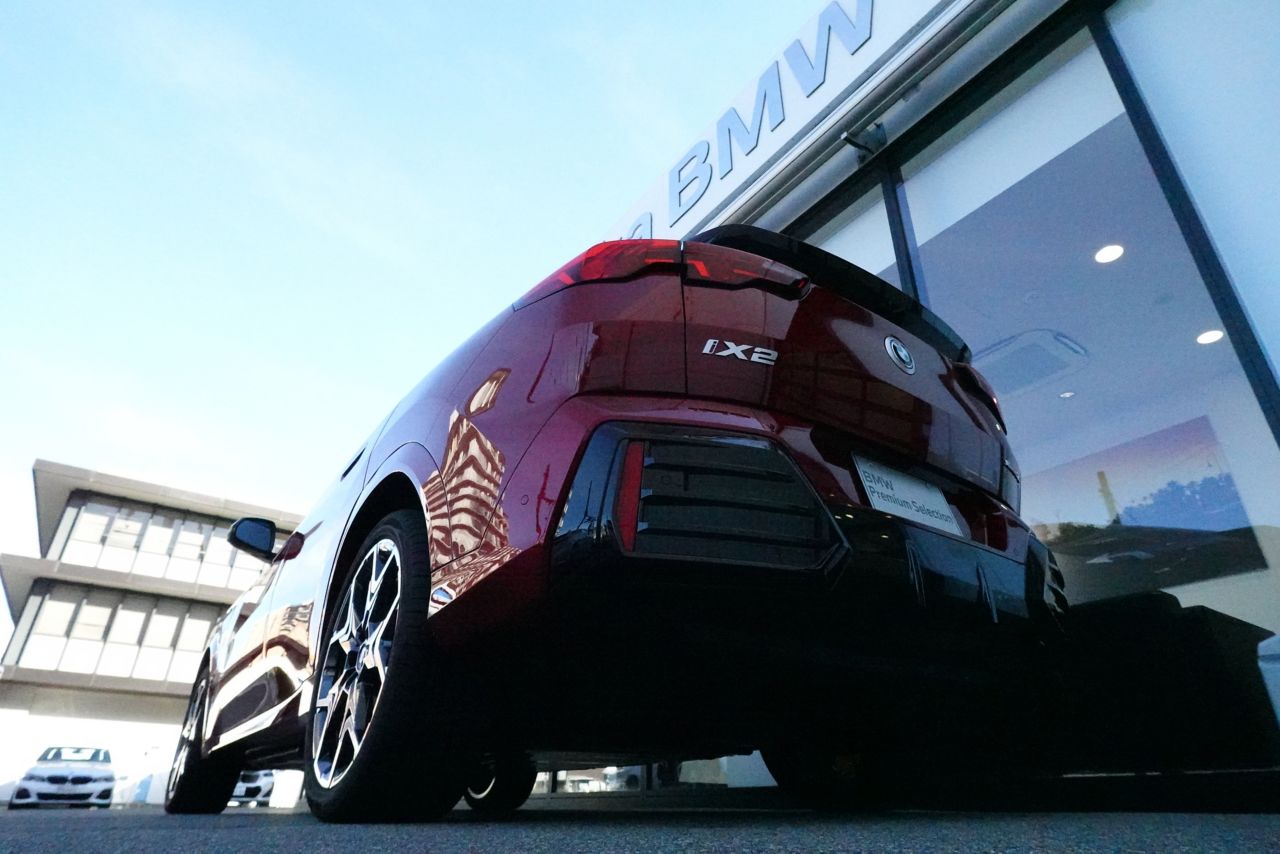 iX2 xDrive30 MSP