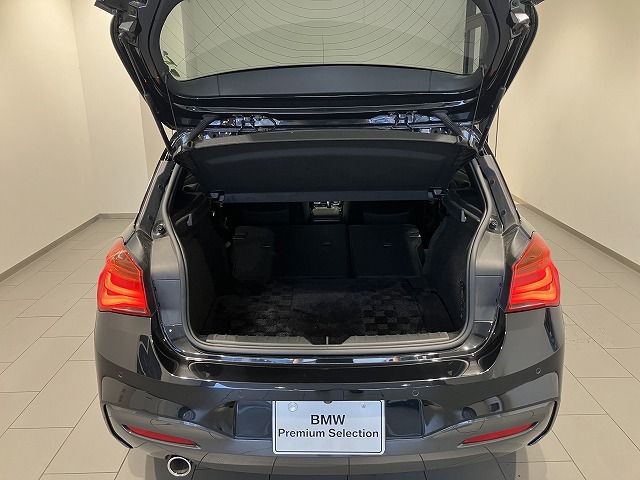 118D 5DOOR RHD