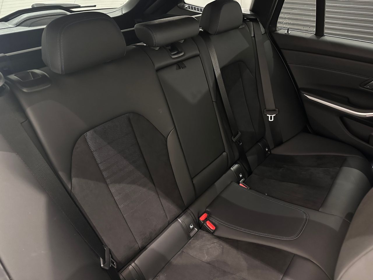 G21 330i Touring RHD