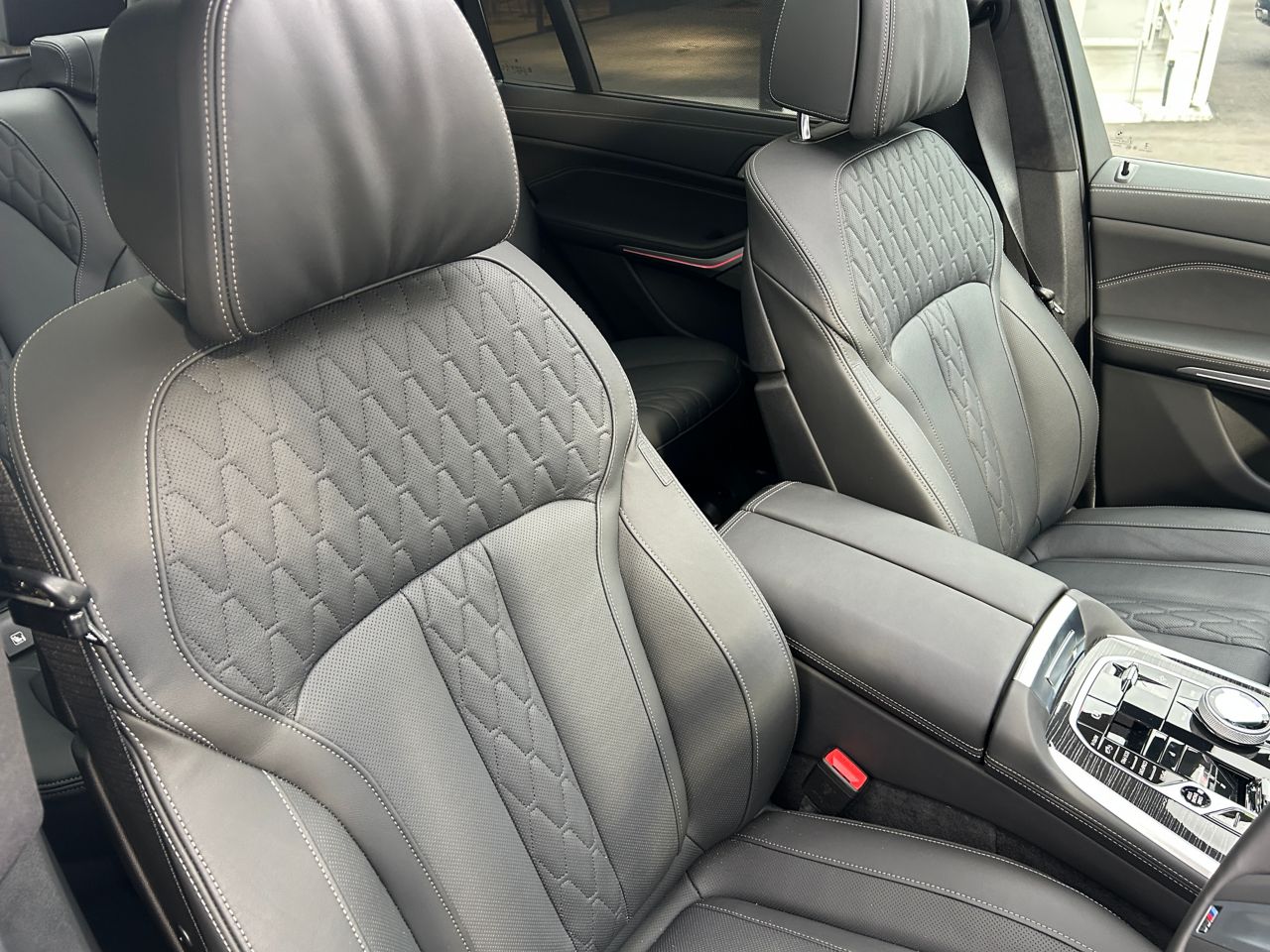X7 xDrive40d RHD US