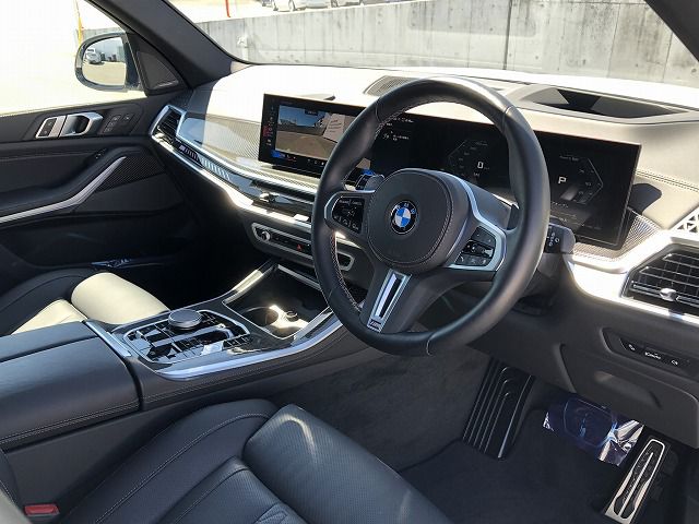 X5 M60i xDrive RHD