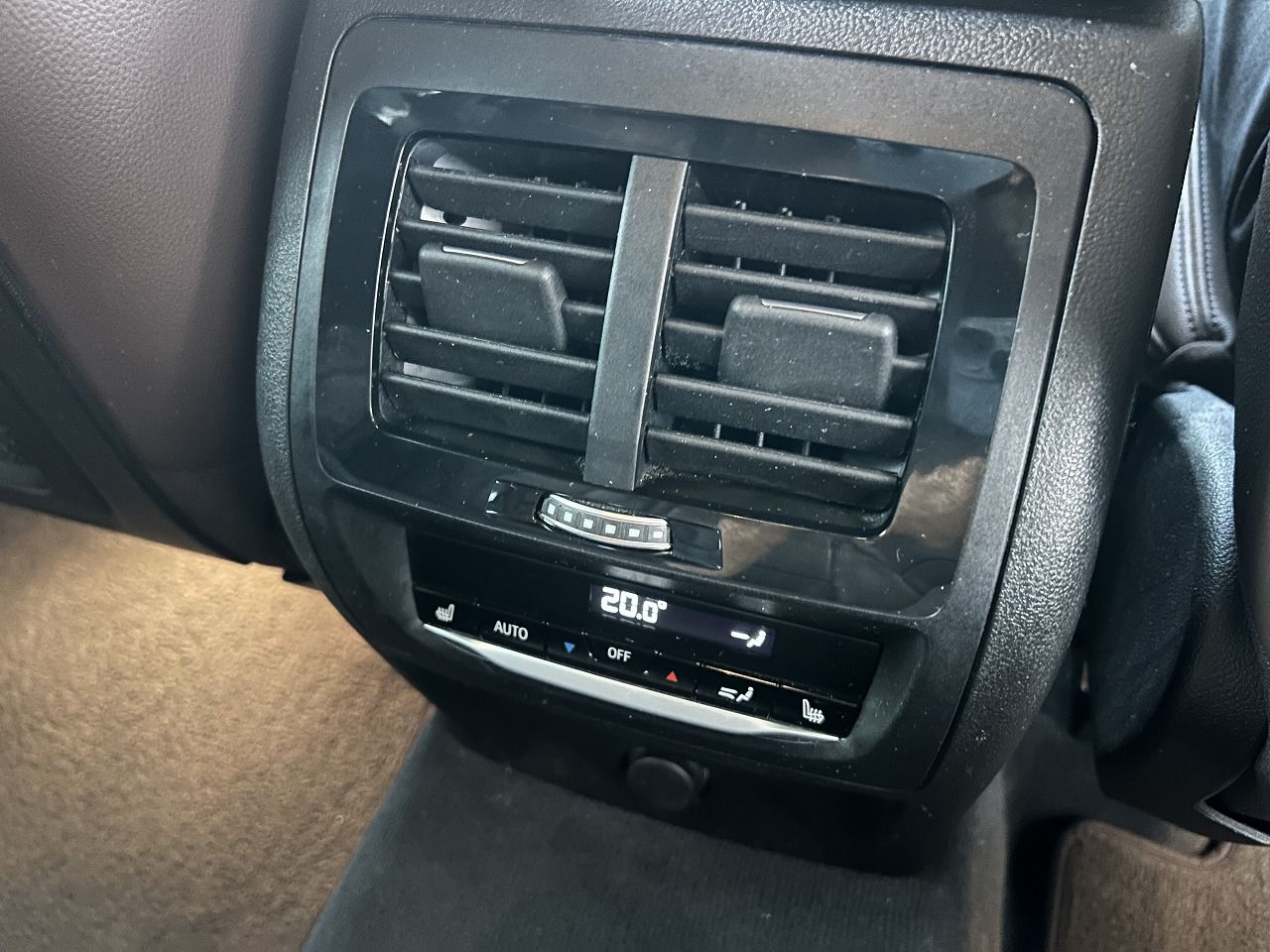 X3 20D