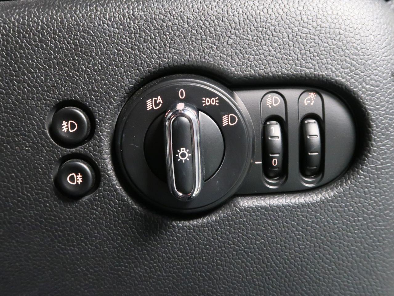 F55 MINI Cooper 5-Door Hatch LCI