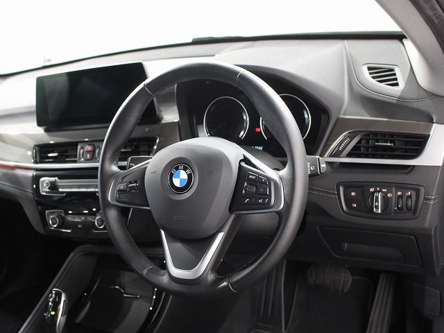 X1 sDrive18i RHD