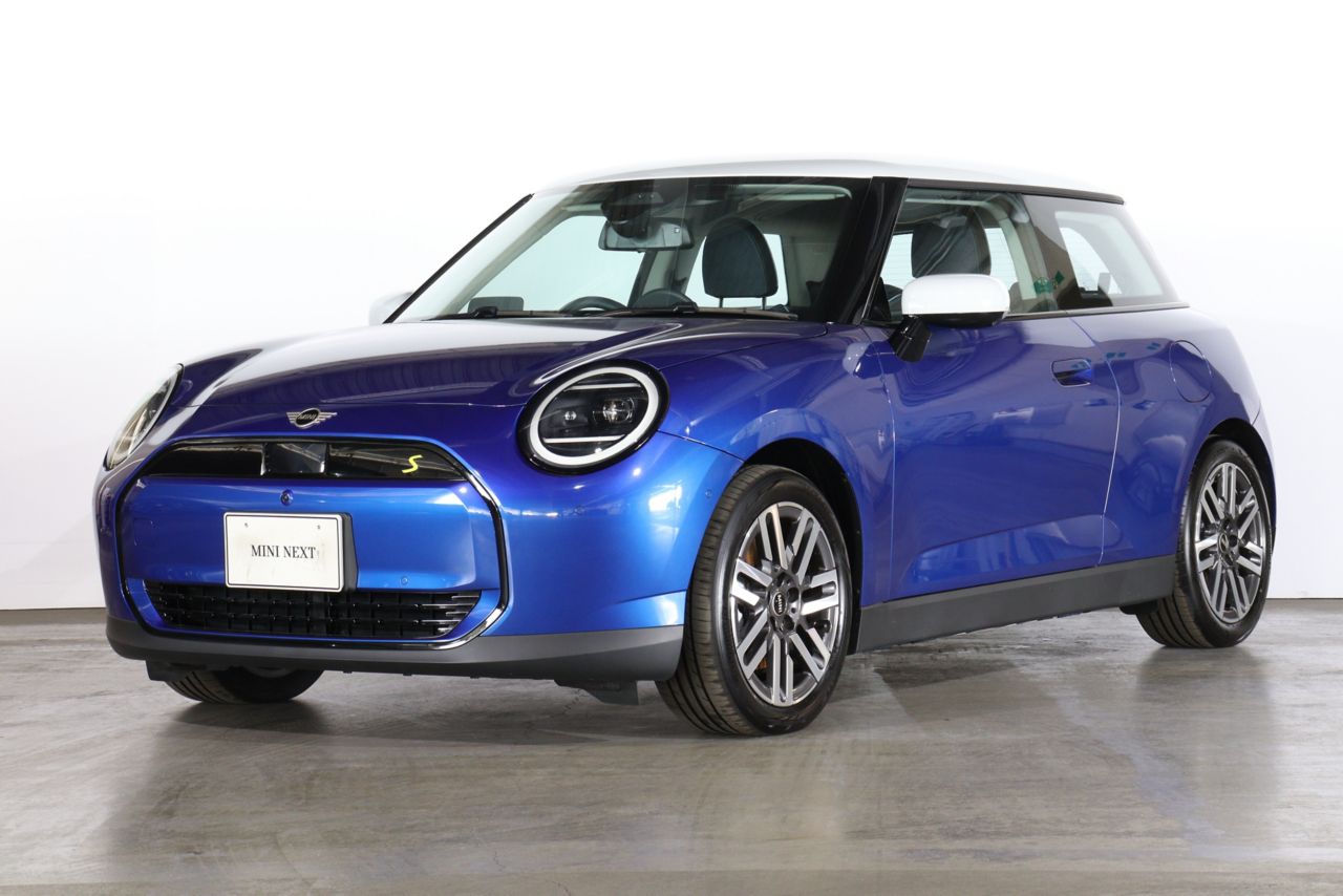THE NEW ALL-ELECTRIC MINI COOPER SE