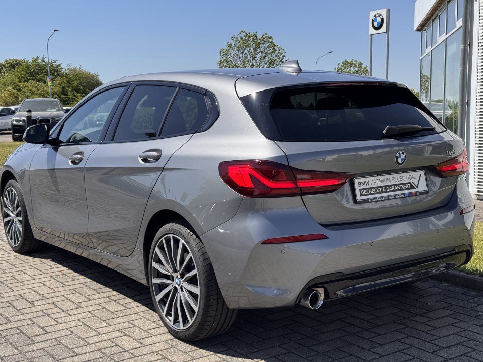BMW 118