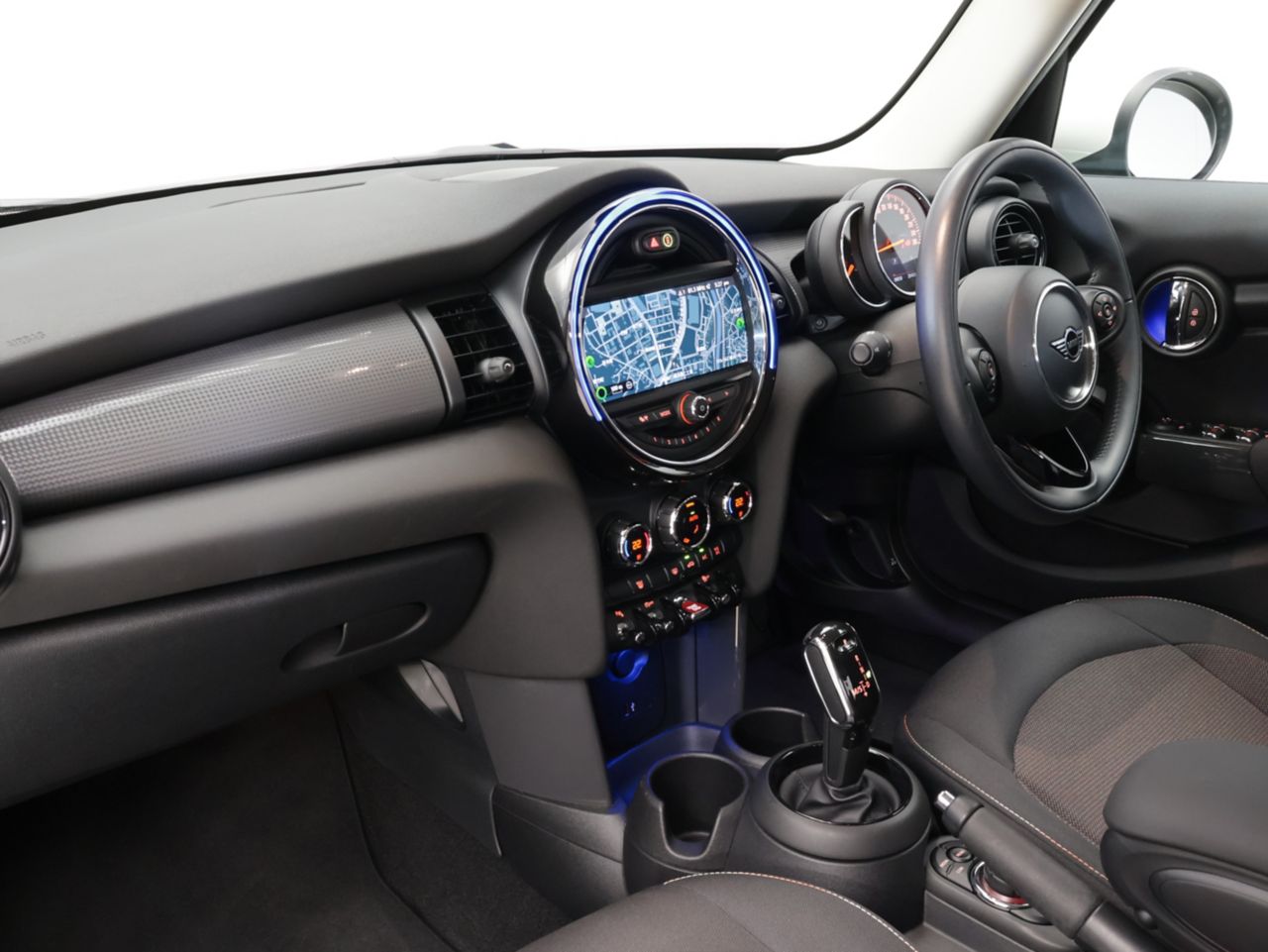 MINI F55 Cooper D 5dr Hatch LCI