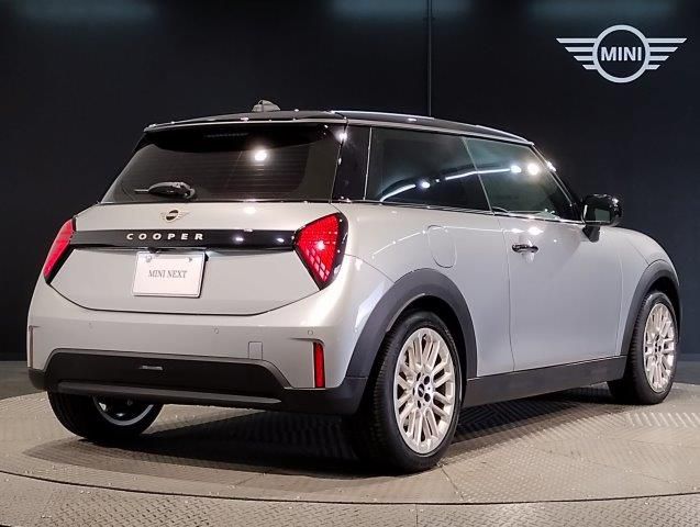 F66 MINI Cooper C 3Dr