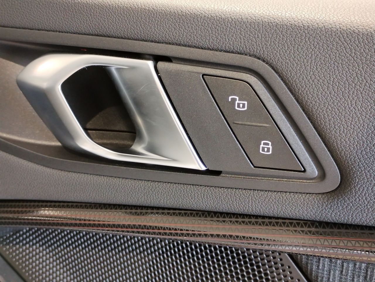 F40 118d Sports Hatch 5-door B47 2.0d