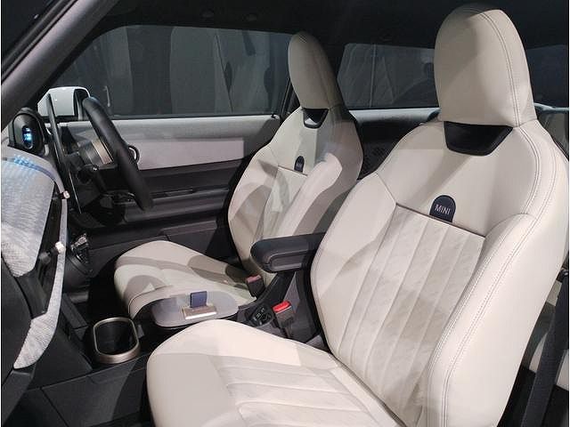 F66 MINI Cooper C 3Dr
