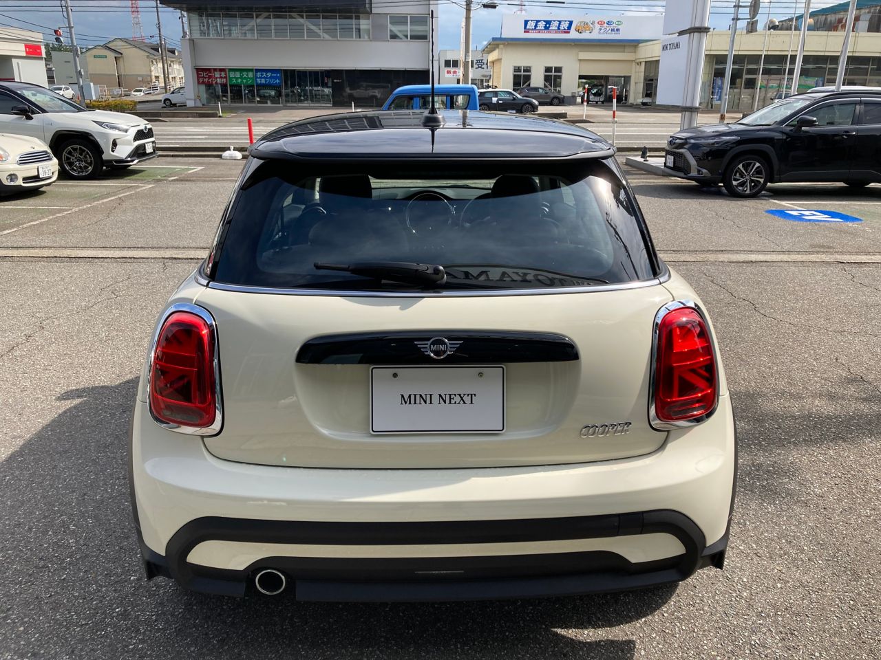 MINI Cooper F56 RHD