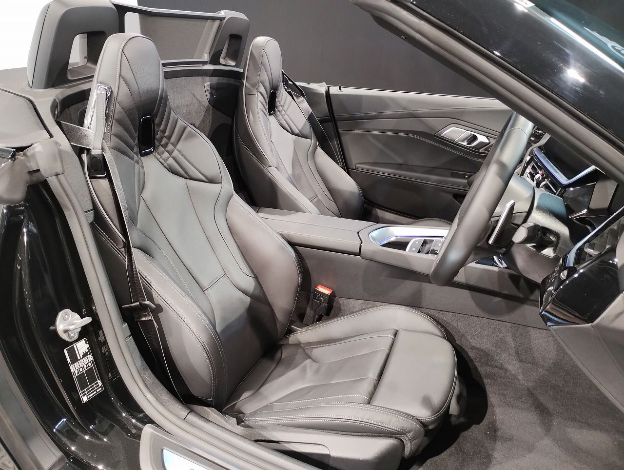 G29 z4 sDrive20i RHD